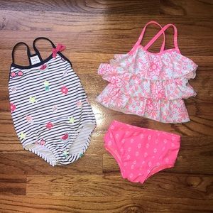 Bundle of 2 baby girl bathing suits 👙